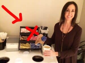 adding cinnamon to coffee